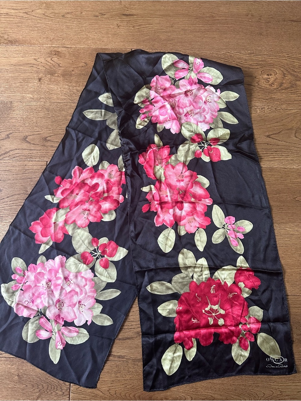 VINTAGE Oscar de la Renta 100% Silk Floral Long Scarf